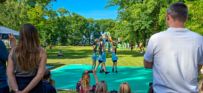 pokazy taneczne piknik szkolny montessori
