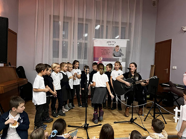 wystepy muzyczne kiermasz montessori smolec