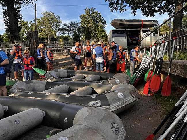 integracja rafting bystrzyca montessori