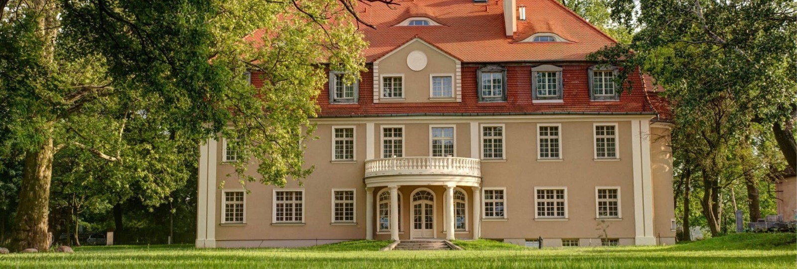 New school: Montessori Farm School Brzezina