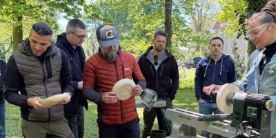 turning bowls on a lathe